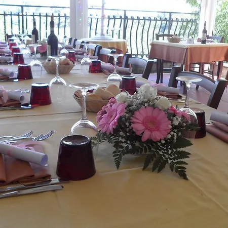 Ristorante La Bruceta Otel 2*